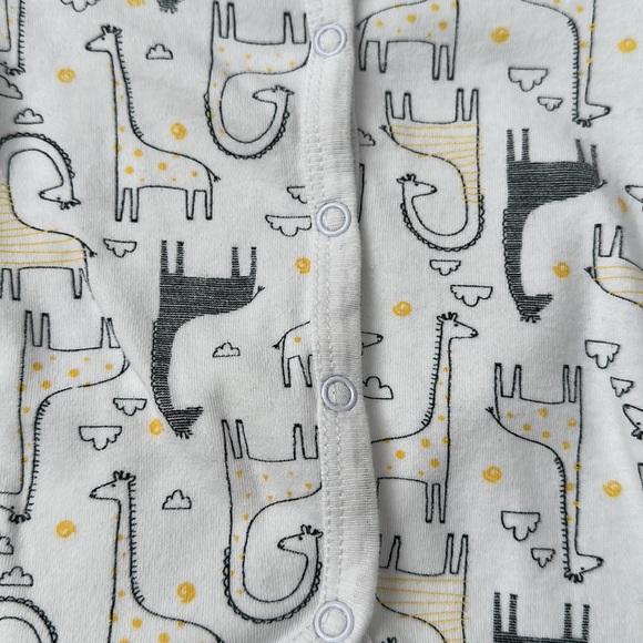 Bonjour Bebe 3 Piece Set - Picture 5 of 6